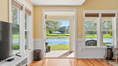 Welcome to 1327 E Ravens Run, a beautifully decorated home - photo 8