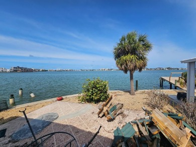Lake Home For Sale in Pasadena, Florida