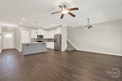 Townhome in one of the nicest areas of Richmond Hill. Freshly - photo 14