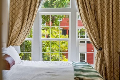 Welcome to ''The Treehouse'' at MiraVista, where peaceful living - photo 17