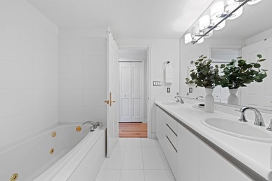 Tucked away in the heart of Kerrisdale, this tastefully - photo 20
