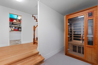 Tucked away in the heart of Kerrisdale, this tastefully - photo 26