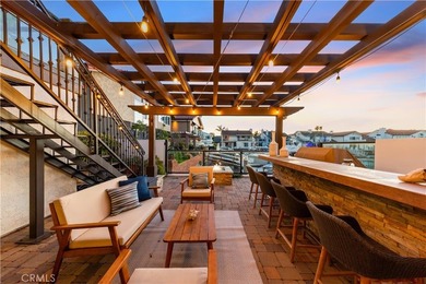 EXQUISITE WATERFRONT RESIDENCE ON HIGHLY COVETED HUMBOLDT - photo 29
