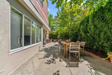 Tucked away in the heart of Kerrisdale, this tastefully - photo 31
