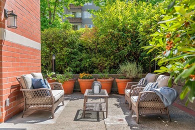 Tucked away in the heart of Kerrisdale, this tastefully - photo 33