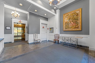 Tucked away in the heart of Kerrisdale, this tastefully - photo 38