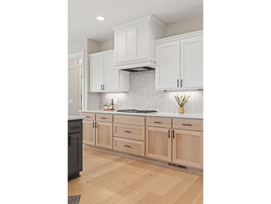 Luxury, location, and craftsmanship come together on this rare - photo 6