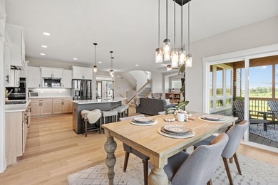 Luxury, location, and craftsmanship come together on this rare - photo 7