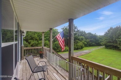 Escape to the peace and privacy of country living with this - photo 3