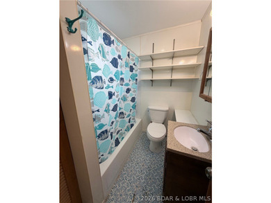 Picture-Perfect Cabin Retreat! This adorable cottage is - photo 11