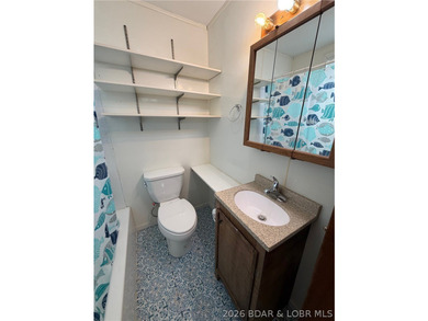 Picture-Perfect Cabin Retreat! This adorable cottage is - photo 12