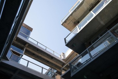 Set within South Granville Lofts, an iconic Live/Work building - photo 25