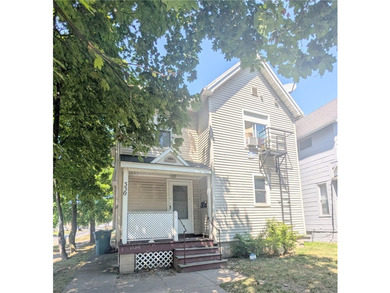 Another Rockin' Rochester Property! This beautifully updated - photo 3