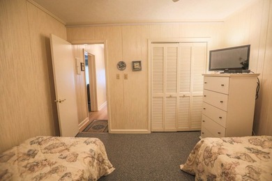 LOCATION! LOCATION! LOCATION! Amazing opportunity to own this - photo 14