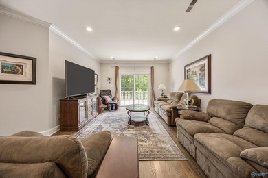 Stunning golf course home filled with luxury and elegance! - photo 16