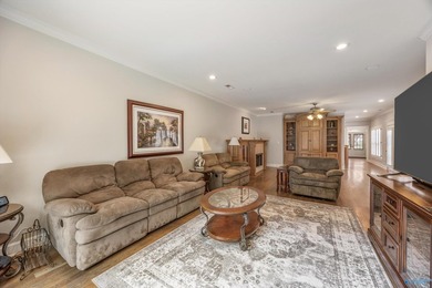 Stunning golf course home filled with luxury and elegance! - photo 17