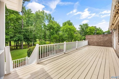 Stunning golf course home filled with luxury and elegance! - photo 37