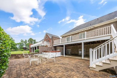 Stunning golf course home filled with luxury and elegance! - photo 42