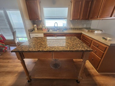 Welcome to this fabulous manufactured home in a very , well - photo 8
