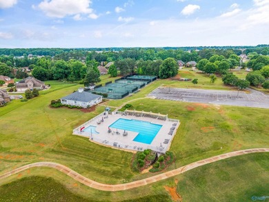 Stunning golf course home filled with luxury and elegance! - photo 50