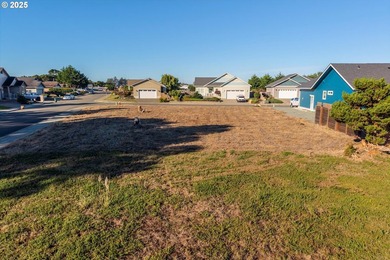 Located just blocks from the beach, this .23-acre corner lot in - photo 8
