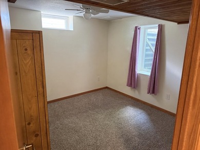 Welcome home to this conveniently updated Ranch situated on a - photo 14