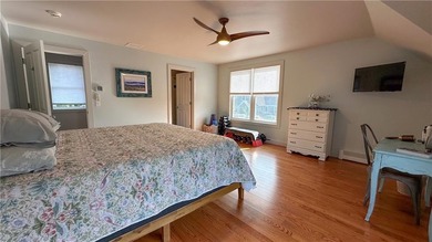 Immaculately maintained and ideally located in the heart of Old - photo 28
