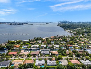 Miami Shores luxury waterfront home with 100-ft of protected - photo 3