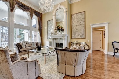 An extraordinary expression of luxury living, this magnificent - photo 11
