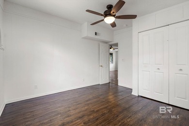 Prime investment opportunity, triplex in Gulf Shores! This - photo 12