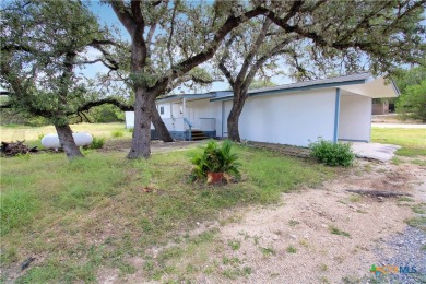 Lake Home For Sale in Canyon Lake, Texas