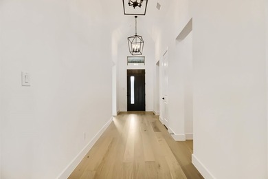You'll feel right at home in this gorgeous 1-story design with 5 - photo 4