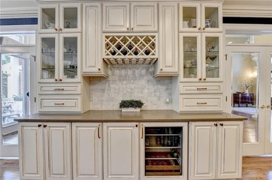 An extraordinary expression of luxury living, this magnificent - photo 35