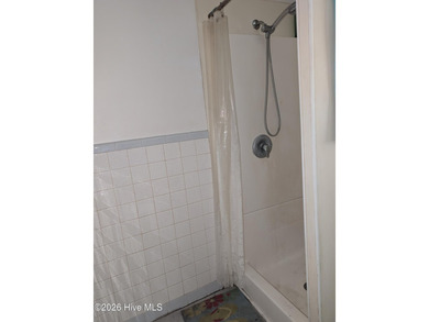 This 3bdr 2 full bath home is centrally located in Wilmington - photo 8