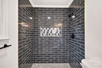 Welcome to this beautifully renovated 3-bedroom, 2-bath home - photo 38