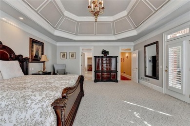 An extraordinary expression of luxury living, this magnificent - photo 40