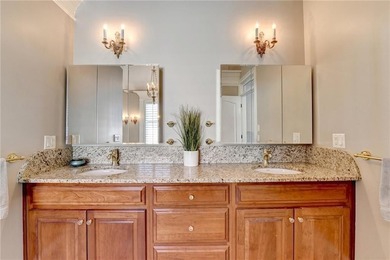 An extraordinary expression of luxury living, this magnificent - photo 42