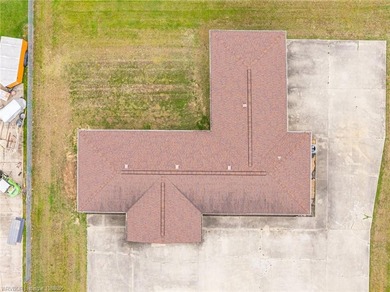 Located along US-271 S/Broadway in Spiro, this commercial - photo 43