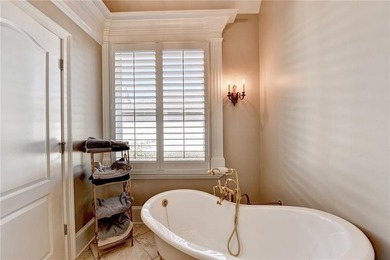 An extraordinary expression of luxury living, this magnificent - photo 44