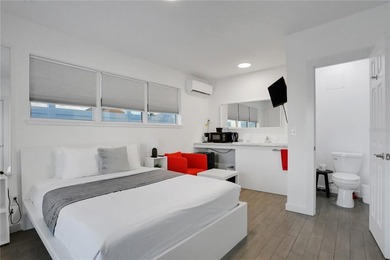 Welcome to a rare oceanfront commercial offering set directly - photo 50