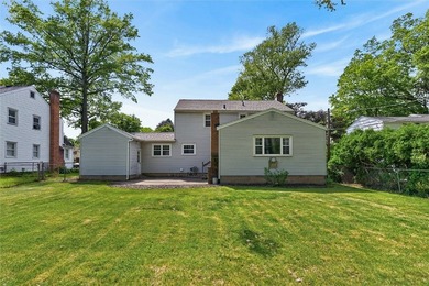 There's nothing like the Classic Irondequoit Colonial, and this - photo 8