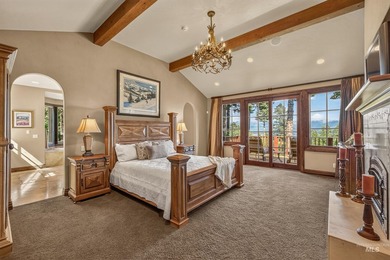 Perched at the top of the ridge with breathtaking panoramic lake - photo 10