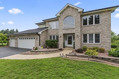 Luxury Living with Spectacular Golf Course Views! Welcome to - photo 3