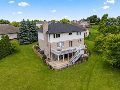 Luxury Living with Spectacular Golf Course Views! Welcome to - photo 4