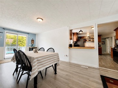 Welcome home to this 4 bdrm well-maintained home offering - photo 17