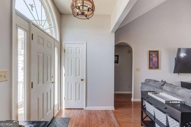 Welcome home to this beautifully maintained 3-bedroom, 2-bath - photo 7