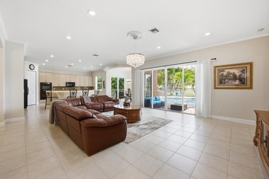 Welcome to this exceptional residence in prestigious Isola Bella - photo 20