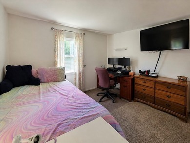 Welcome home to this 4 bdrm well-maintained home offering - photo 23