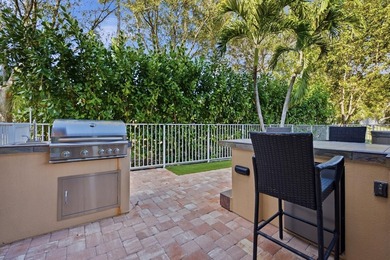 Welcome to this exceptional residence in prestigious Isola Bella - photo 49