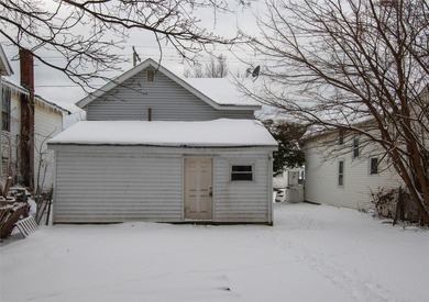 Lake Erie Home Sale Pending in Erie Pennsylvania